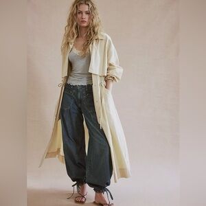 We The Free Free People Lotus Balloon Jeans size 27